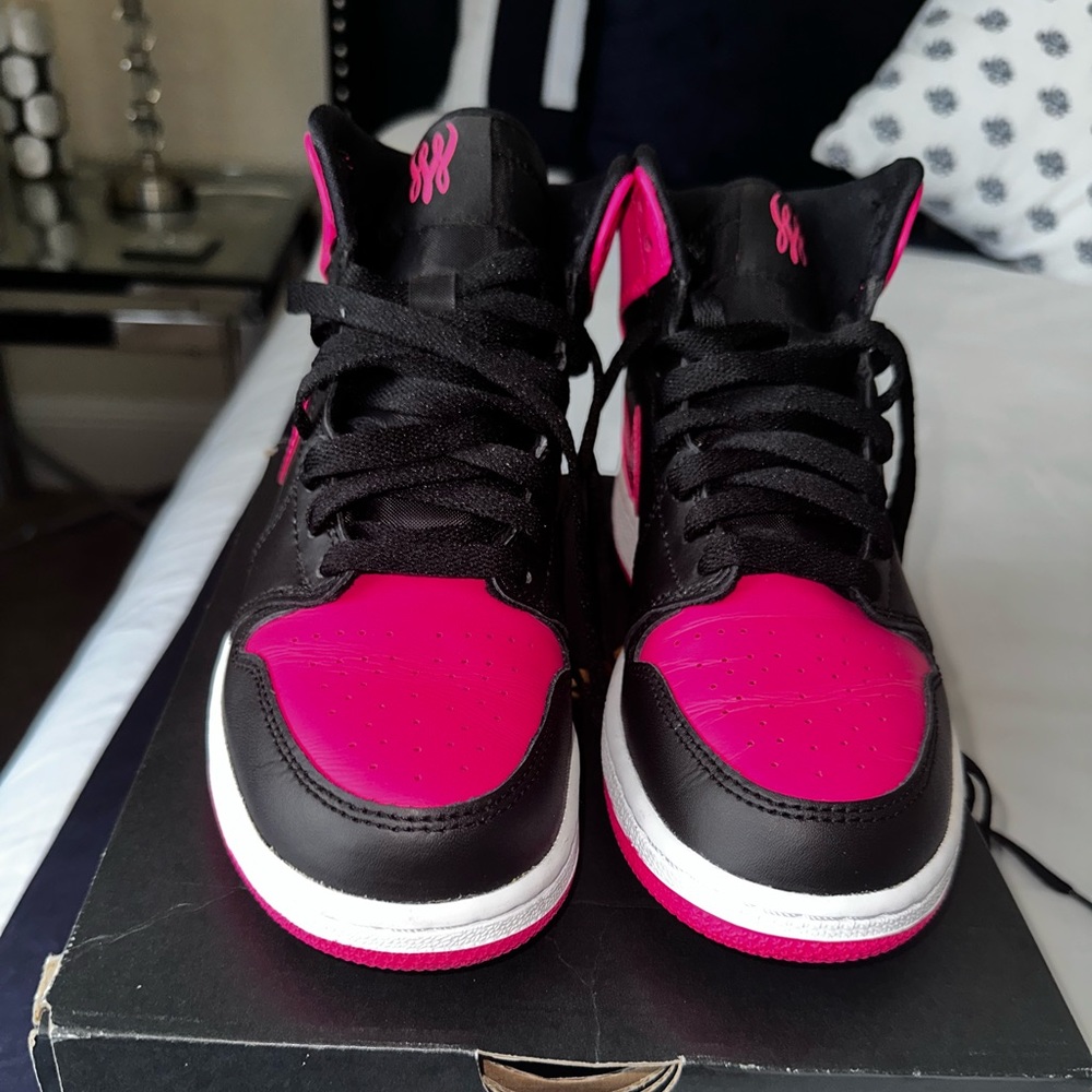 Air Jordan 1 x Serena Williams